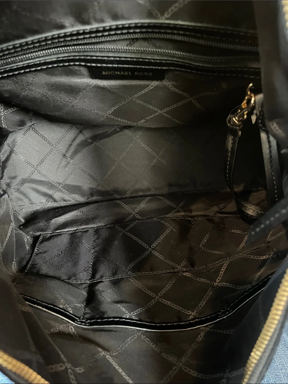 Michael Kors Sienna Large Black Pebbled Leather Hobo with Gold Hardware - Picture 7 of 9